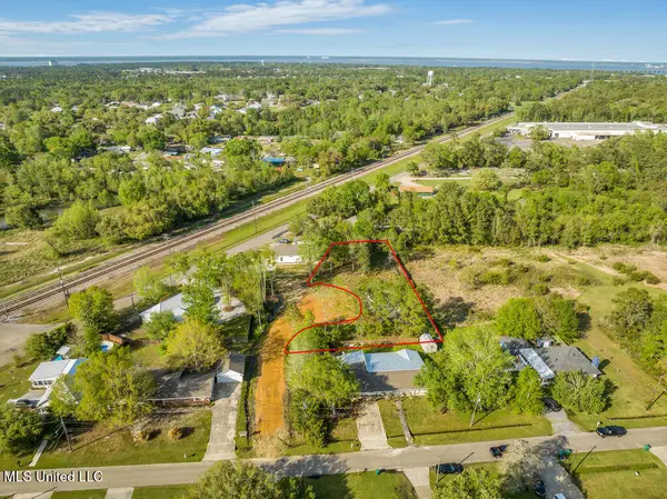 Chantilly Terrace, Bay Saint Louis, MS 39520