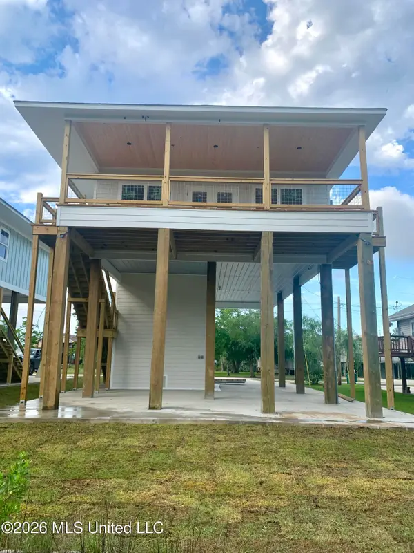 5017 Kansas Street, Bay Saint Louis, MS 39520