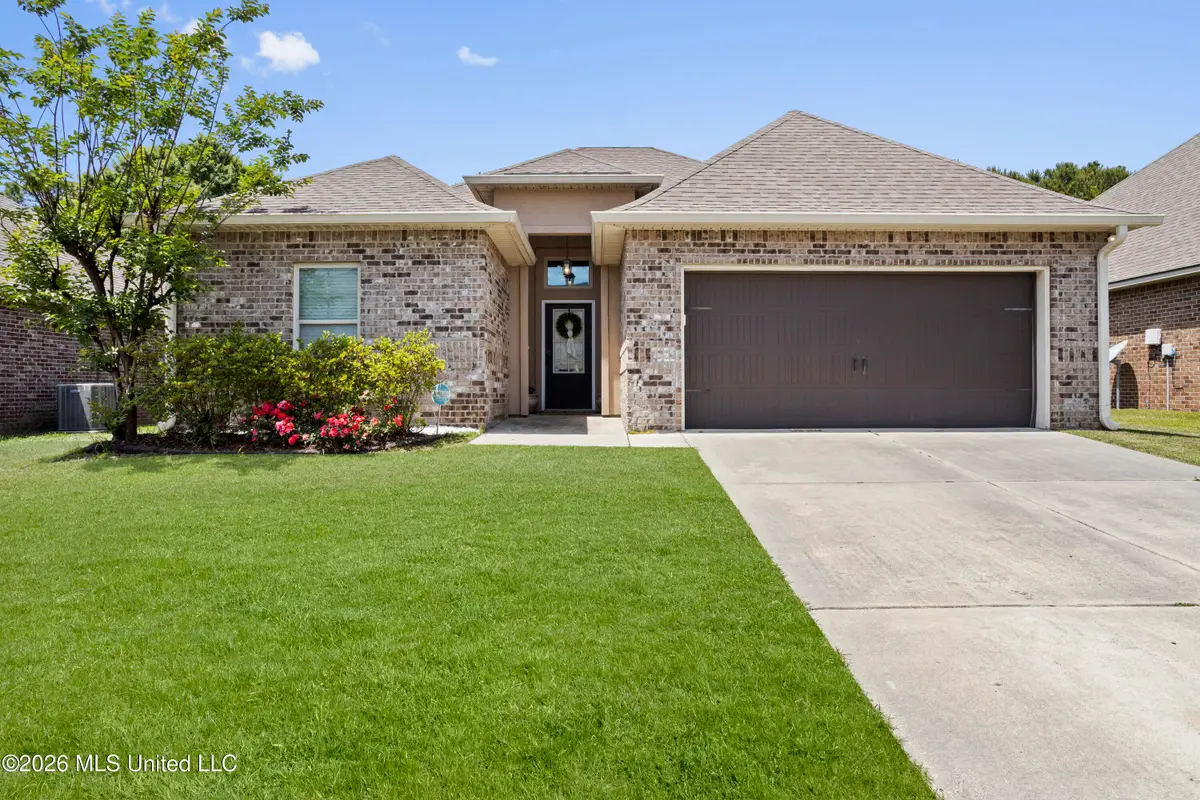 892 Reunion Pl Circle, Biloxi, MS 39532 - #1