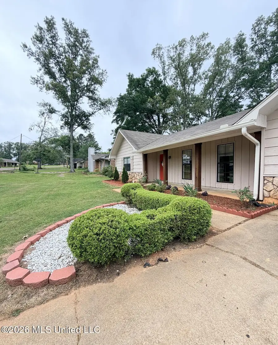151 Oak Park Drive, Forest, MS 39074 - #3