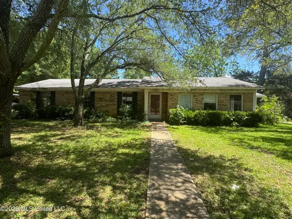 340 Eastwood Avenue, Ridgeland, MS 39157