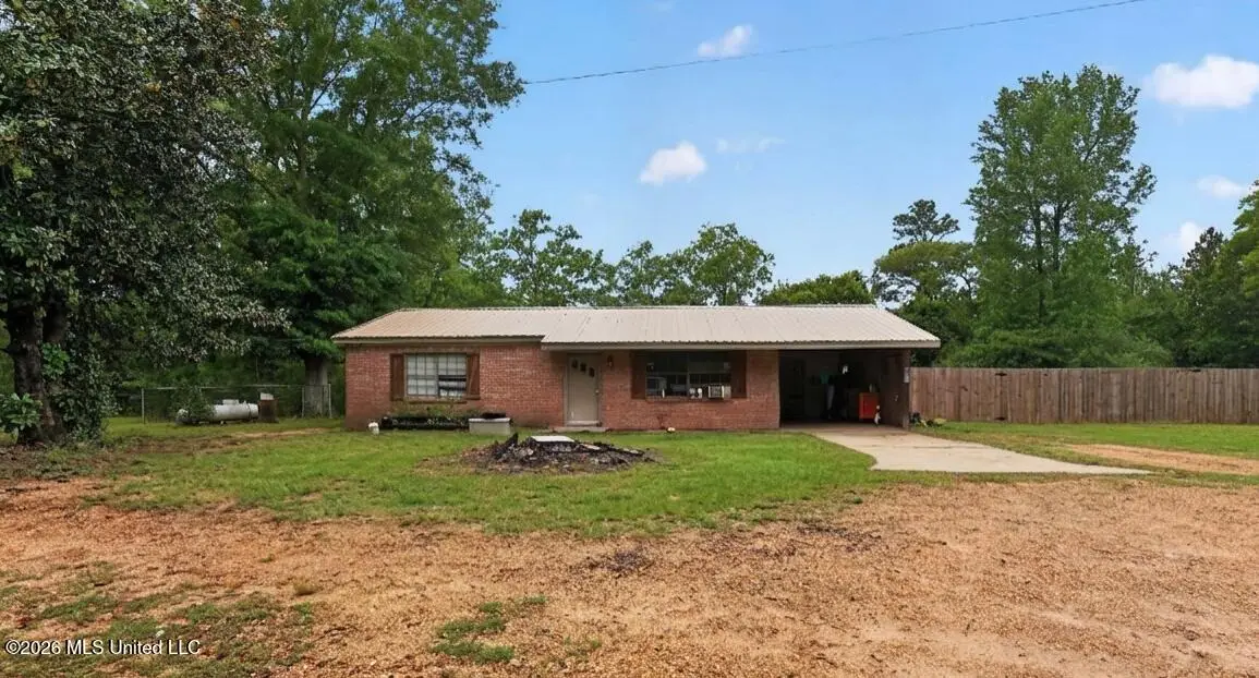 838 S Main Street, Mendenhall, MS 39114 - #1