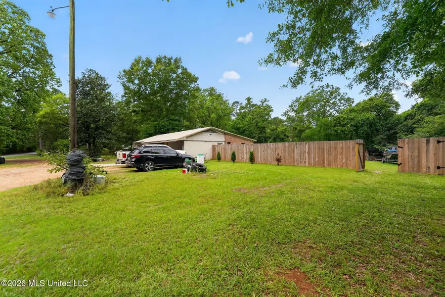 838 S Main Street, Mendenhall, MS 39114 - #3