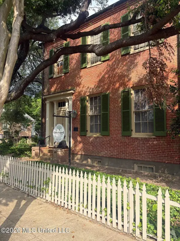 305 N Rankin Street, Natchez, MS 39120