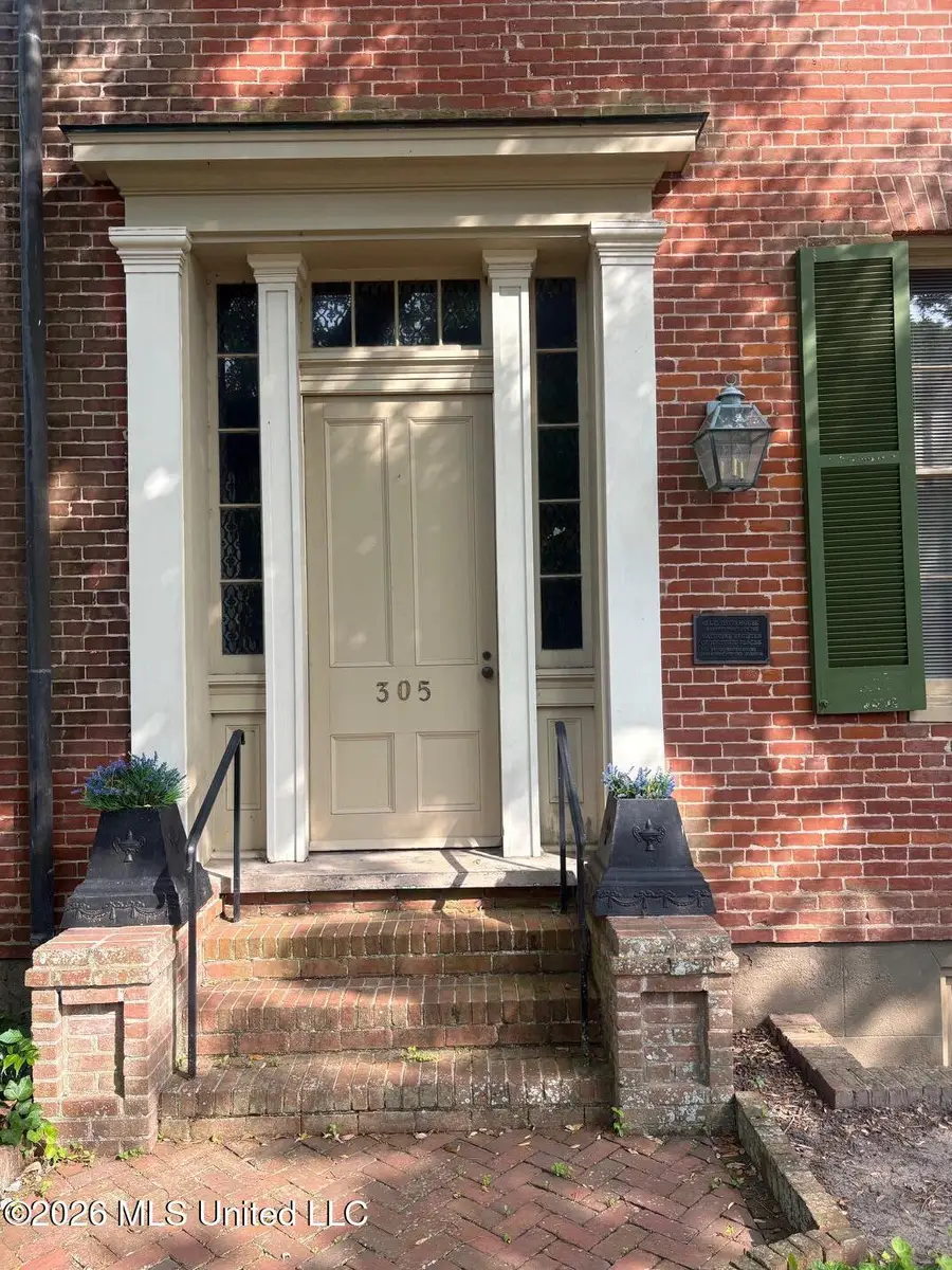 305 N Rankin Street, Natchez, MS 39120 - #2