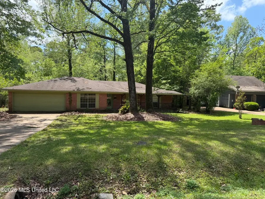 865 Fairfax Circle, Jackson, MS 39211 - #2