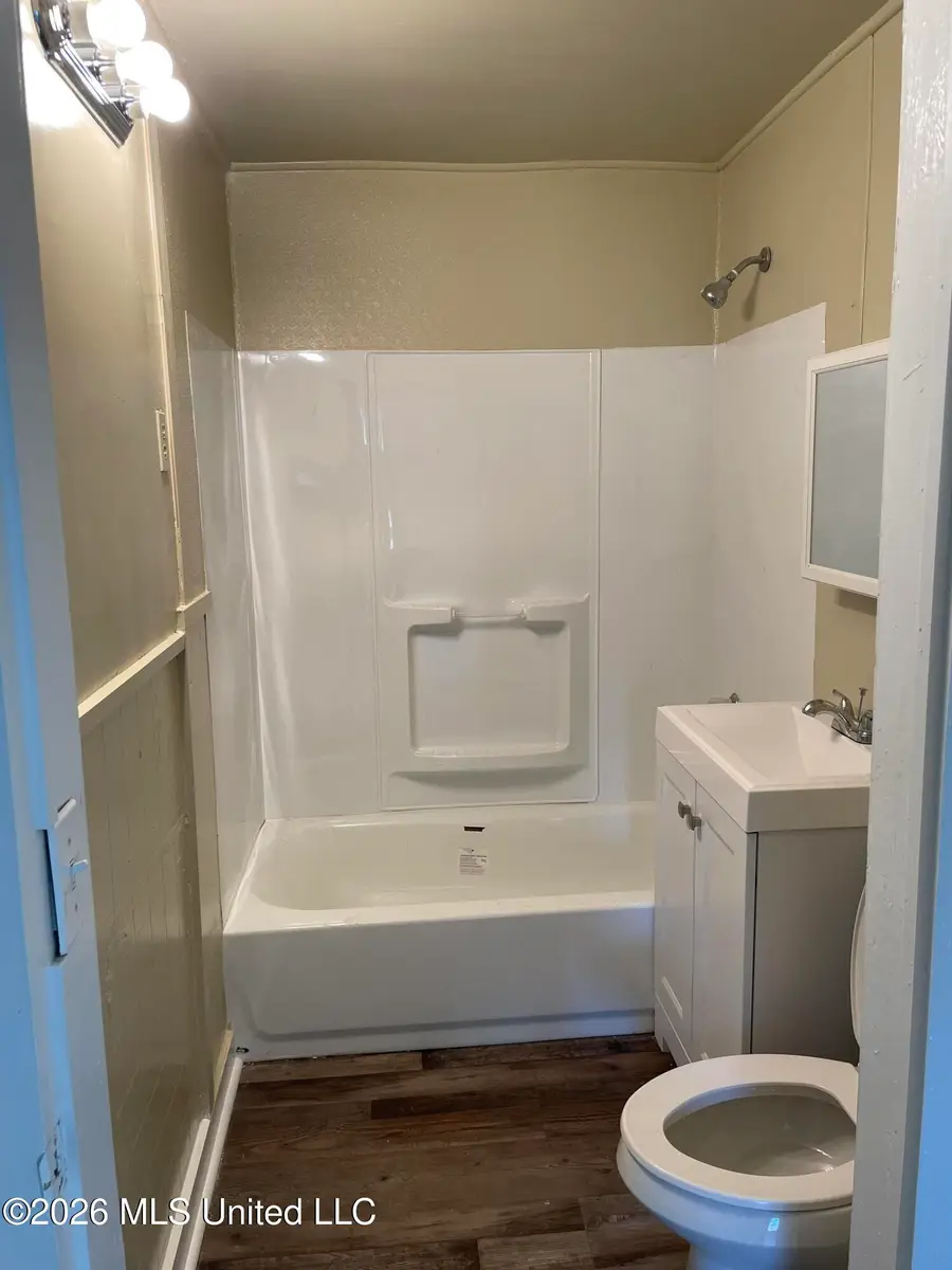 2011 Carrollton Avenue, Greenwood, MS 38930 - #2