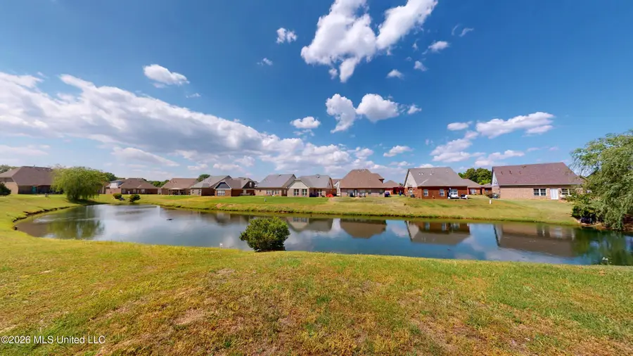 1326 Arbor Lake Drive, Horn Lake, MS 38637 - #2