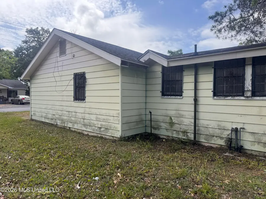 3829 Victor Street, Pascagoula, MS 39567 - #2