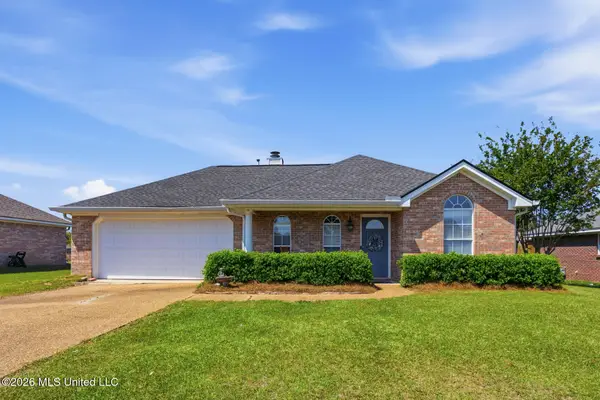 204 White Oak Place, Pearl, MS 39208