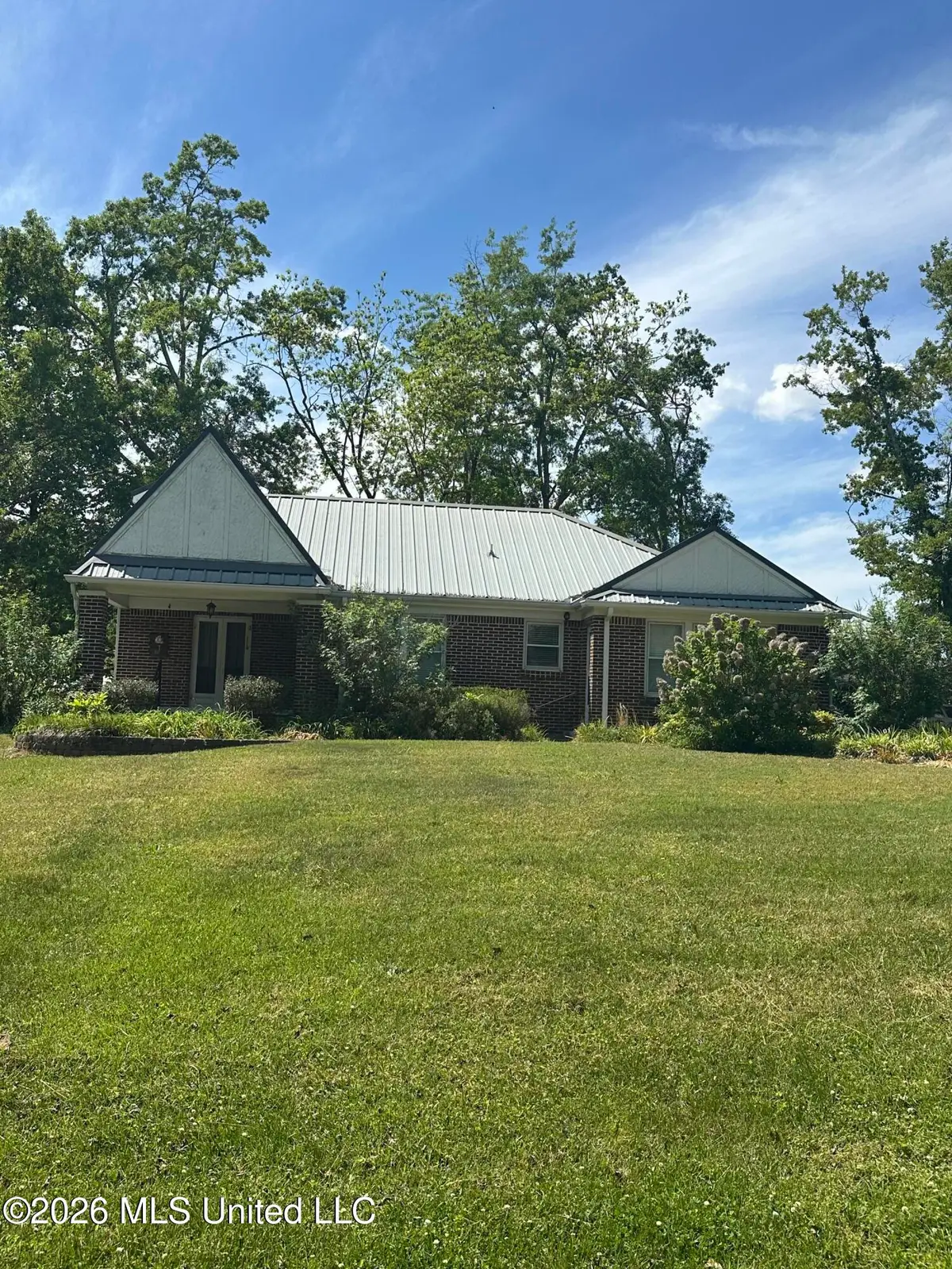 114 S Stone Street, Iuka, MS 38852 - #1
