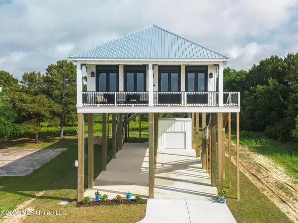 6180 S Beach Boulevard, Bay Saint Louis, MS 39520