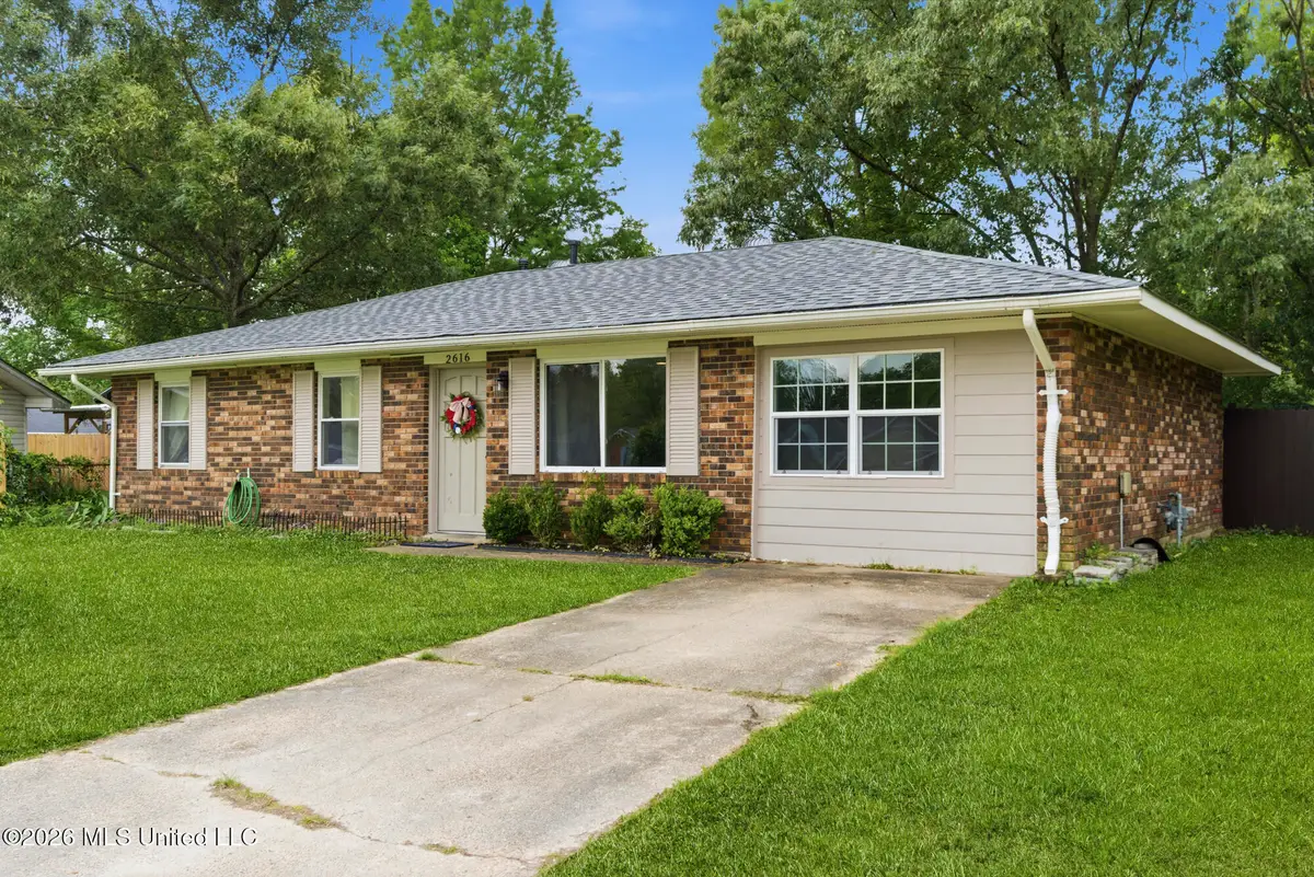 2616 W Angela Circle, Gulfport, MS 39503 - #1