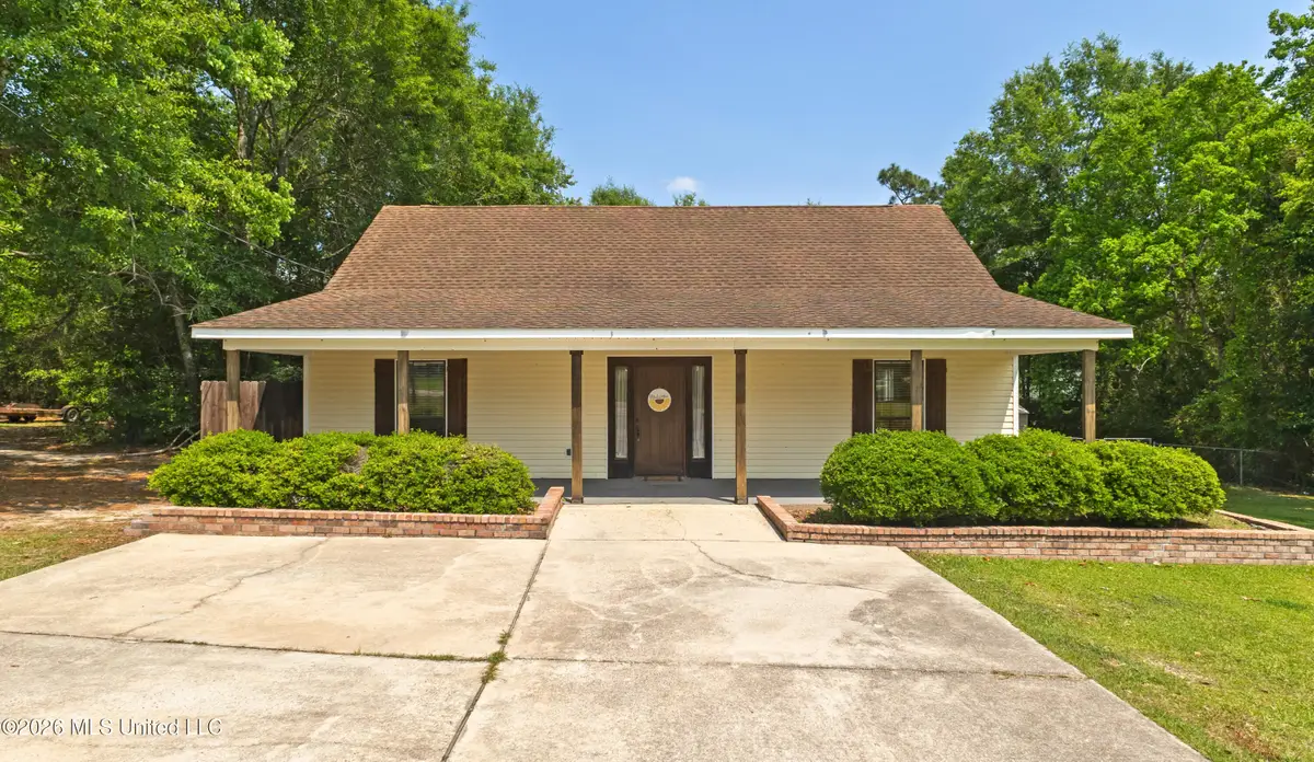301 Ridgeview Drive, Carriere, MS 39426 - #1