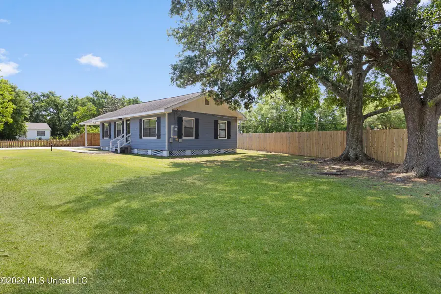 956 Old Spanish Trail, Bay Saint Louis, MS 39520 - #3