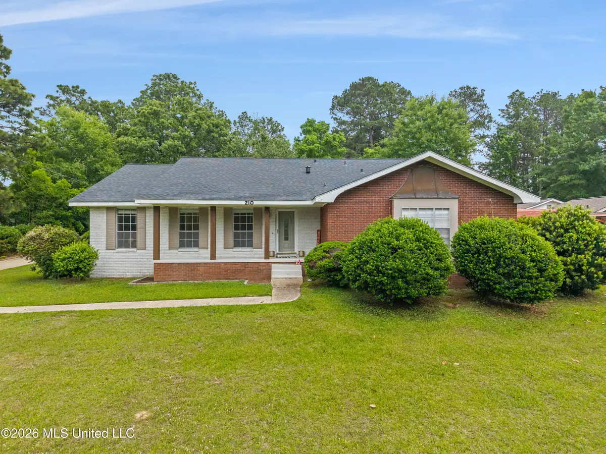 210 E Lakeside Drive, Hattiesburg, MS 39402 - #1