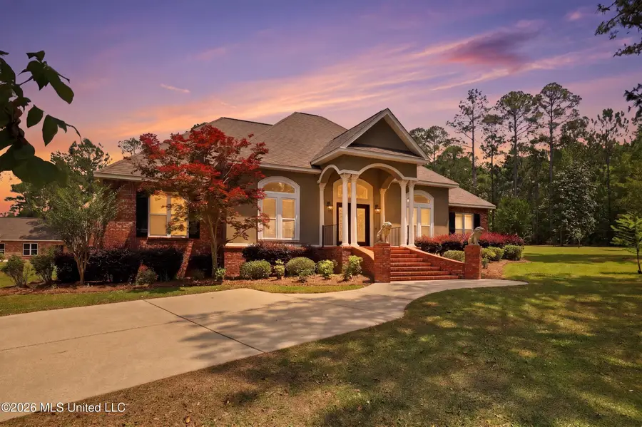 28 W Lake Road, Hattiesburg, MS 39402 - #3