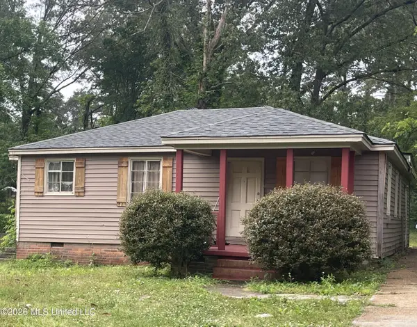 825 Combs Street, Jackson, MS 39204
