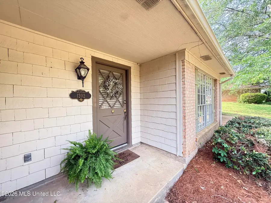 1202 Cliffdale Drive, Clinton, MS 39056 - #3