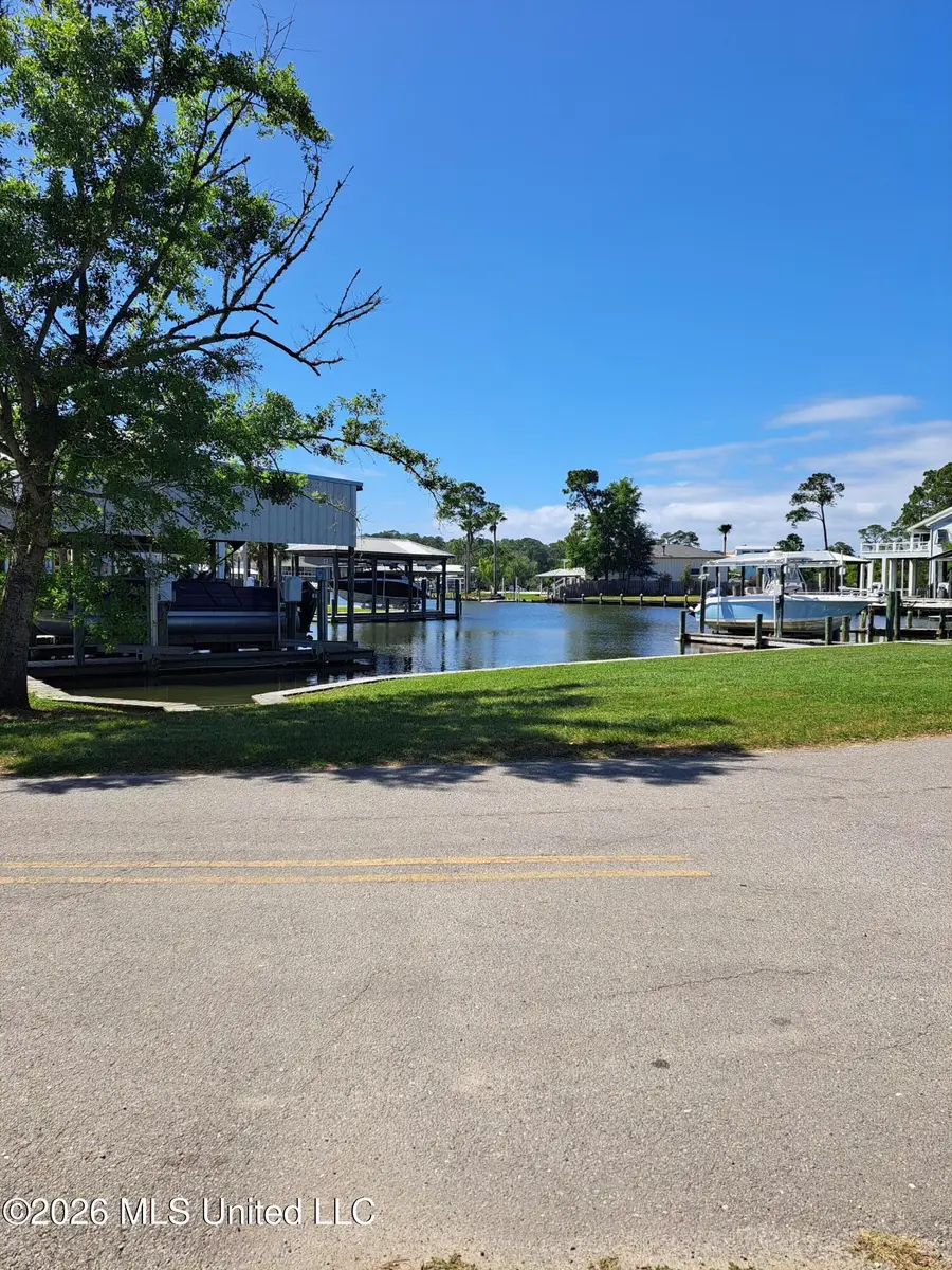 1 Poindexter Drive, Pass Christian, MS 39571 - #3