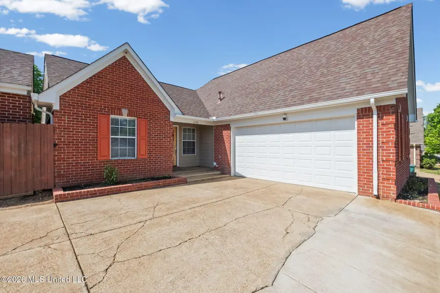 1599 W Madison Cove, Southaven, MS 38671 - #2
