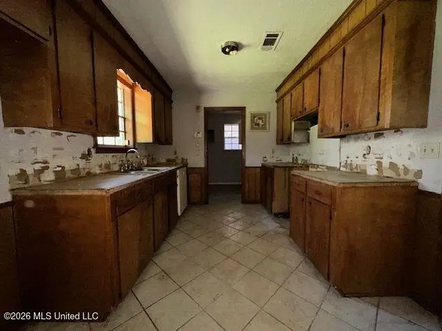 4757 Old Lake Road, Jackson, MS 39212 - #2