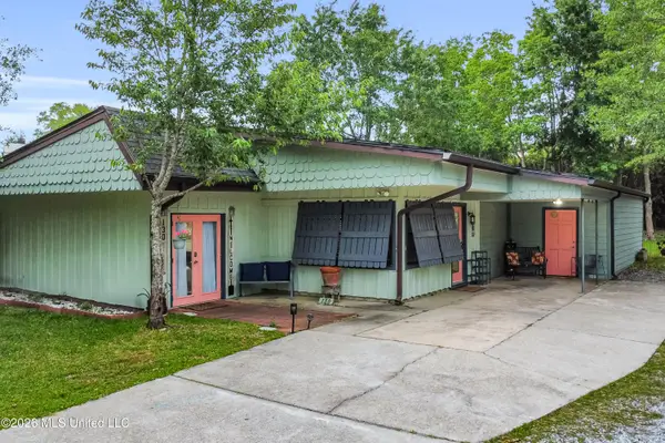 130 Melody Lane, Bay Saint Louis, MS 39520