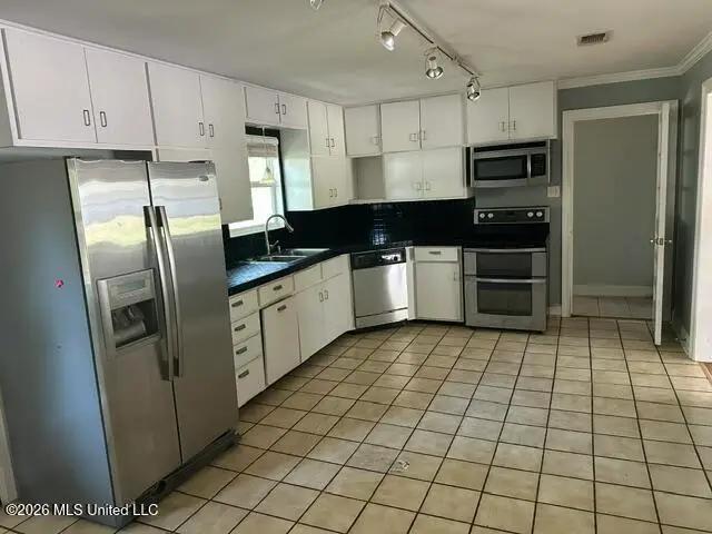 2117 Sandalwood Place, Gautier, MS 39553 - #3