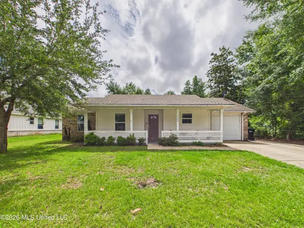 1704 S 1st Street, Ocean Springs, MS 39564