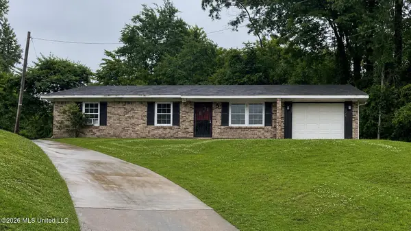 115 South Drive, Vicksburg, MS 39180