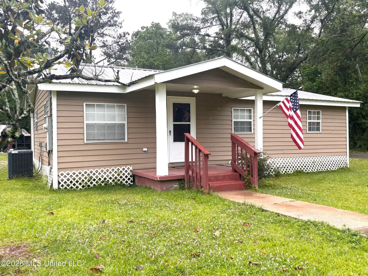 1119 E Canal Street, Picayune, MS 39466 - #1