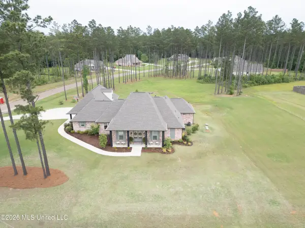400 Fallen Acorn Circle, Brandon, MS 39047