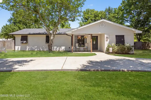 609 Beyer Drive, Bay Saint Louis, MS 39520