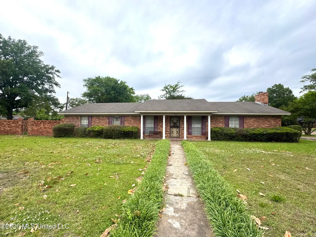 1305 W 2nd Street, Clarksdale, MS 38614 - #1