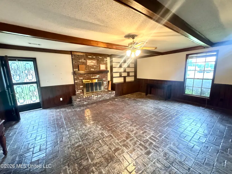 1305 W 2nd Street, Clarksdale, MS 38614 - #3