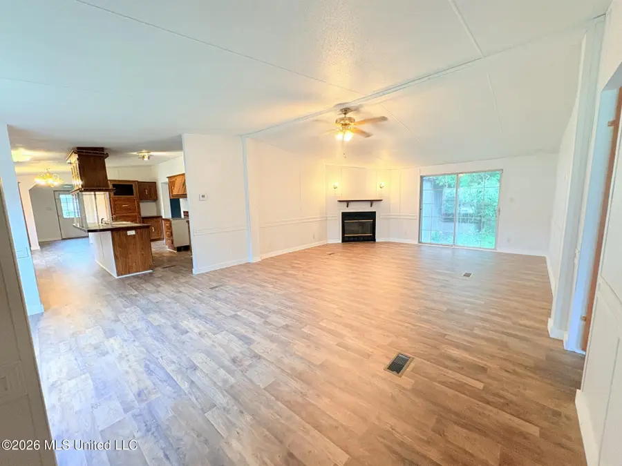 4 Hurst Drive, Laurel, MS 39440 - #3