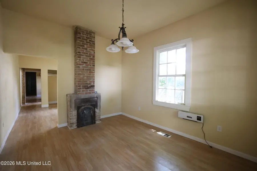 207 Saint Mary Street, Natchez, MS 39120 - #2