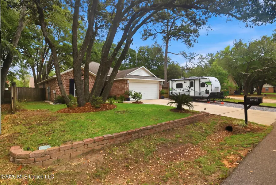 1426 Porpoise Street, Ocean Springs, MS 39564 - #2
