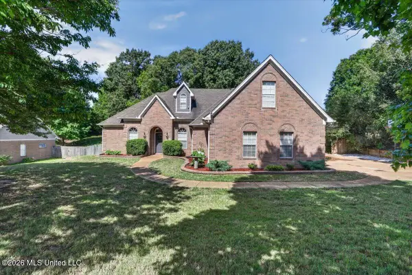 1461 Dogwood Hollow Drive, Nesbit, MS 38651