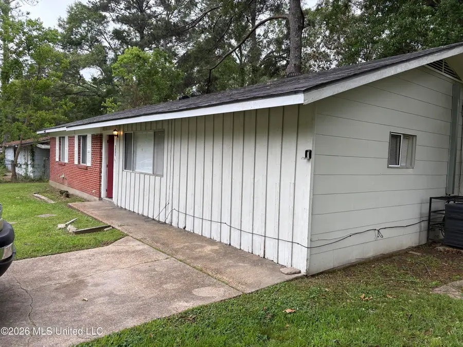 349 Queen Isabella, Jackson, MS 39209 - #2