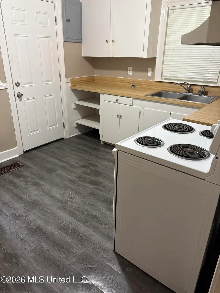553 Belvedere Road, Jackson, MS 39206 - #3