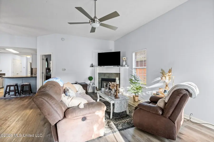 8240 Cross Point Drive, Olive Branch, MS 38654 - #3