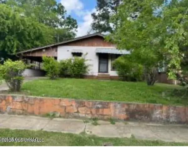 910 Summit Street, McComb, MS 39648