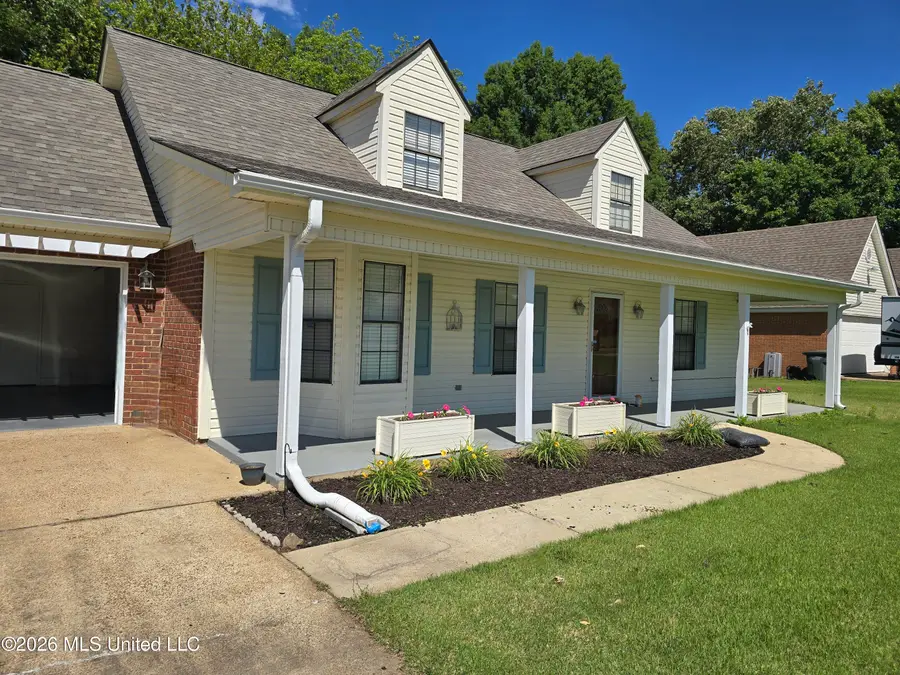 121 Keestone Drive, Senatobia, MS 38668 - #2