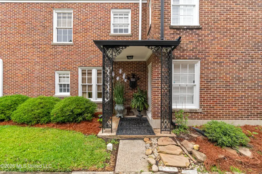 112 2nd Avenue, Hattiesburg, MS 39401 - #2