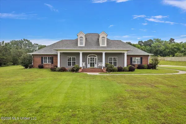 136 Mccullough Lane, Flora, MS 39071