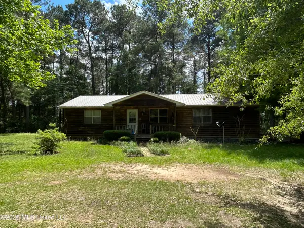 366 Floyd Strickland Road, Ellisville, MS 39437