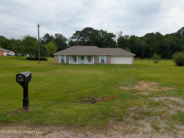 112 Simmons Drive, Morton, MS 39117
