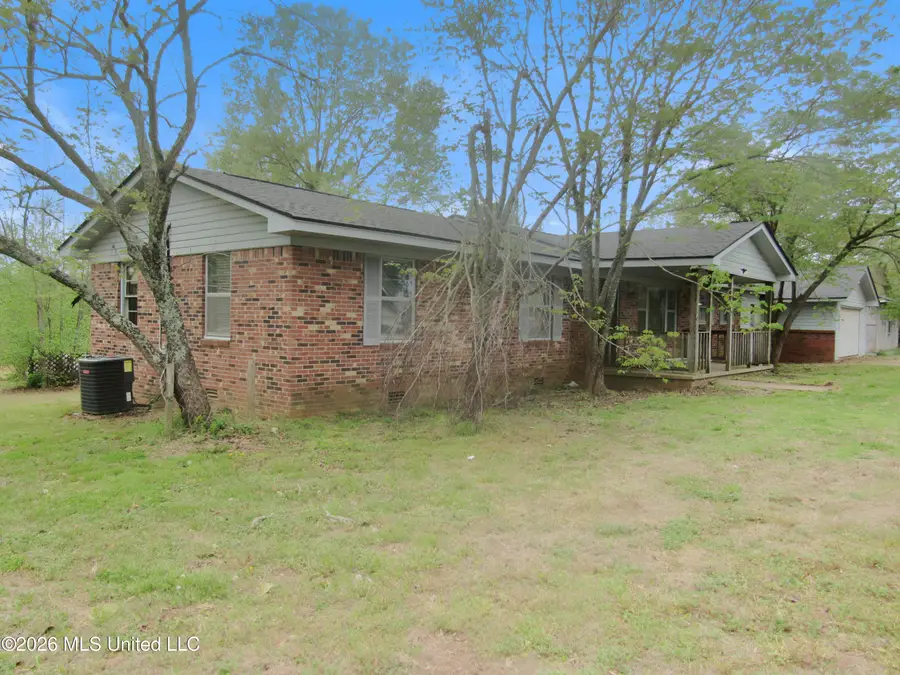 461 Cypress Corner Road, Senatobia, MS 38668 - #2
