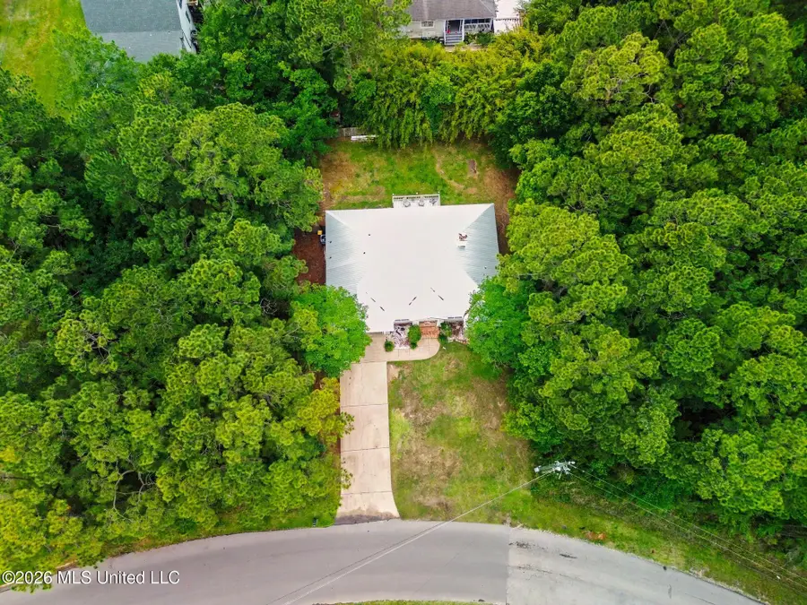 515 Royal Oak Drive, Pass Christian, MS 39571 - #2
